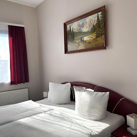 Hotel Km 다름슈타트 외부 사진