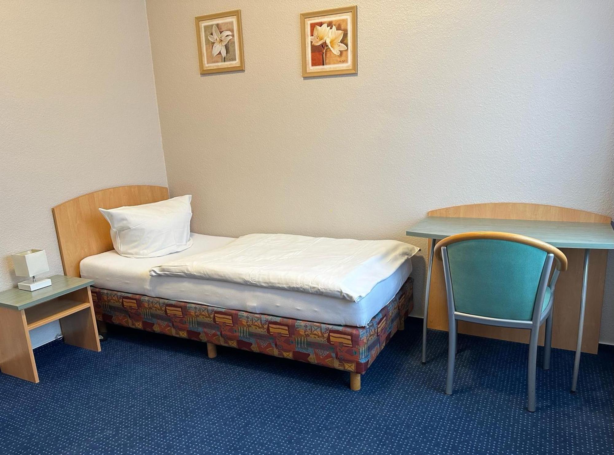 Hotel Km 다름슈타트 외부 사진